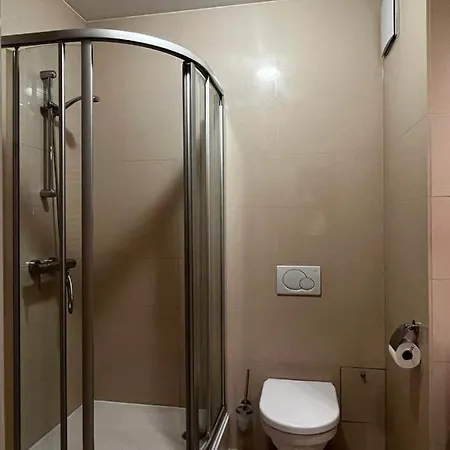 Prywatny, W 4 -gwiazdkowym Diva, Balkon, 300m Do Morza, Do Dworca Pkp Pieszo 10 Minut, Darmowe Wifi W Apartamencie, Dodatkowo Platne - Parking, Spa, Silownia, Squash Appartamento