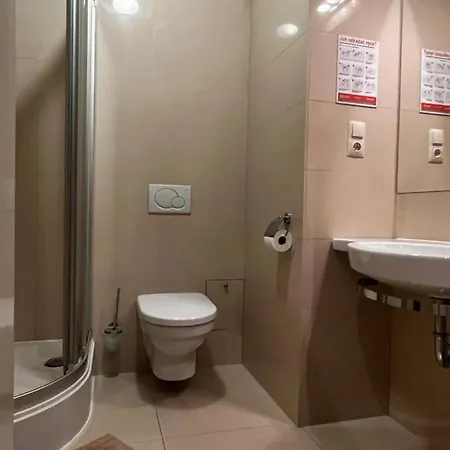 Prywatny, W 4 -gwiazdkowym Diva, Balkon, 300m Do Morza, Do Dworca Pkp Pieszo 10 Minut, Darmowe Wifi W Apartamencie, Dodatkowo Platne - Parking, Spa, Silownia, Squash * Колобжег