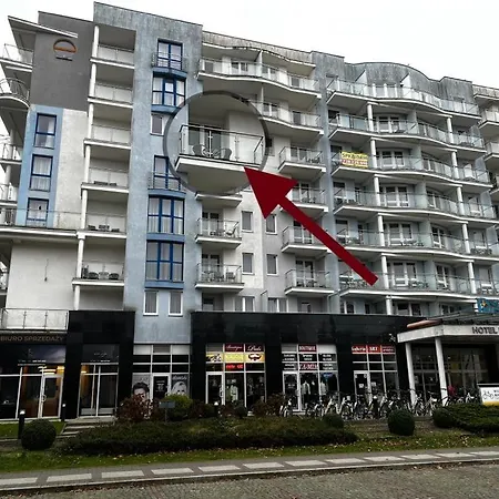 Apartment Prywatny, W 4 -gwiazdkowym Diva, Balkon, 300m Do Morza, Do Dworca Pkp Pieszo 10 Minut, Darmowe Wifi W Apartamencie, Dodatkowo Platne - Parking, Spa, Silownia, Squash *