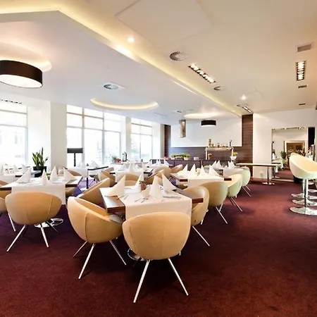 Diva Hotel: Beachside With Balcony And Amenities * Kolobrzeg