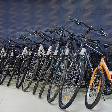 شقة Prywatny, W 4 -gwiazdkowym Diva, Balkon, 300m Do Morza, Do Dworca Pkp Pieszo 10 Minut, Darmowe Wifi W Apartamencie, Dodatkowo Platne - Parking, Spa, Silownia, Squash كولوبرزيغ