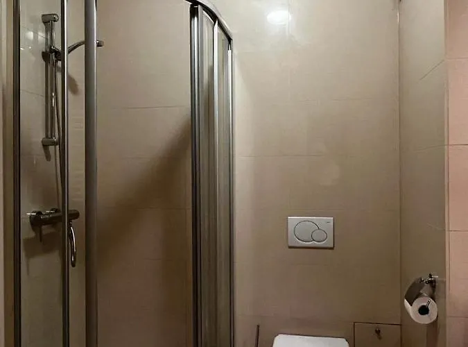 Prywatny, W 4 -gwiazdkowym Diva, Balkon, 300m Do Morza, Do Dworca Pkp Pieszo 10 Minut, Darmowe Wifi W Apartamencie, Dodatkowo Platne - Parking, Spa, Silownia, Squash Apartment