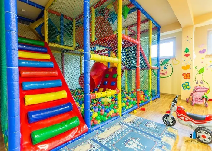 Prywatny, W 4 -gwiazdkowym Diva, Balkon, 300m Do Morza, Do Dworca Pkp Pieszo 10 Minut, Darmowe Wifi W Apartamencie, Dodatkowo Platne - Parking, Spa, Silownia, Squash